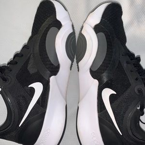 Gently used Small snag Lightweight and very comfortable a lot of life to give